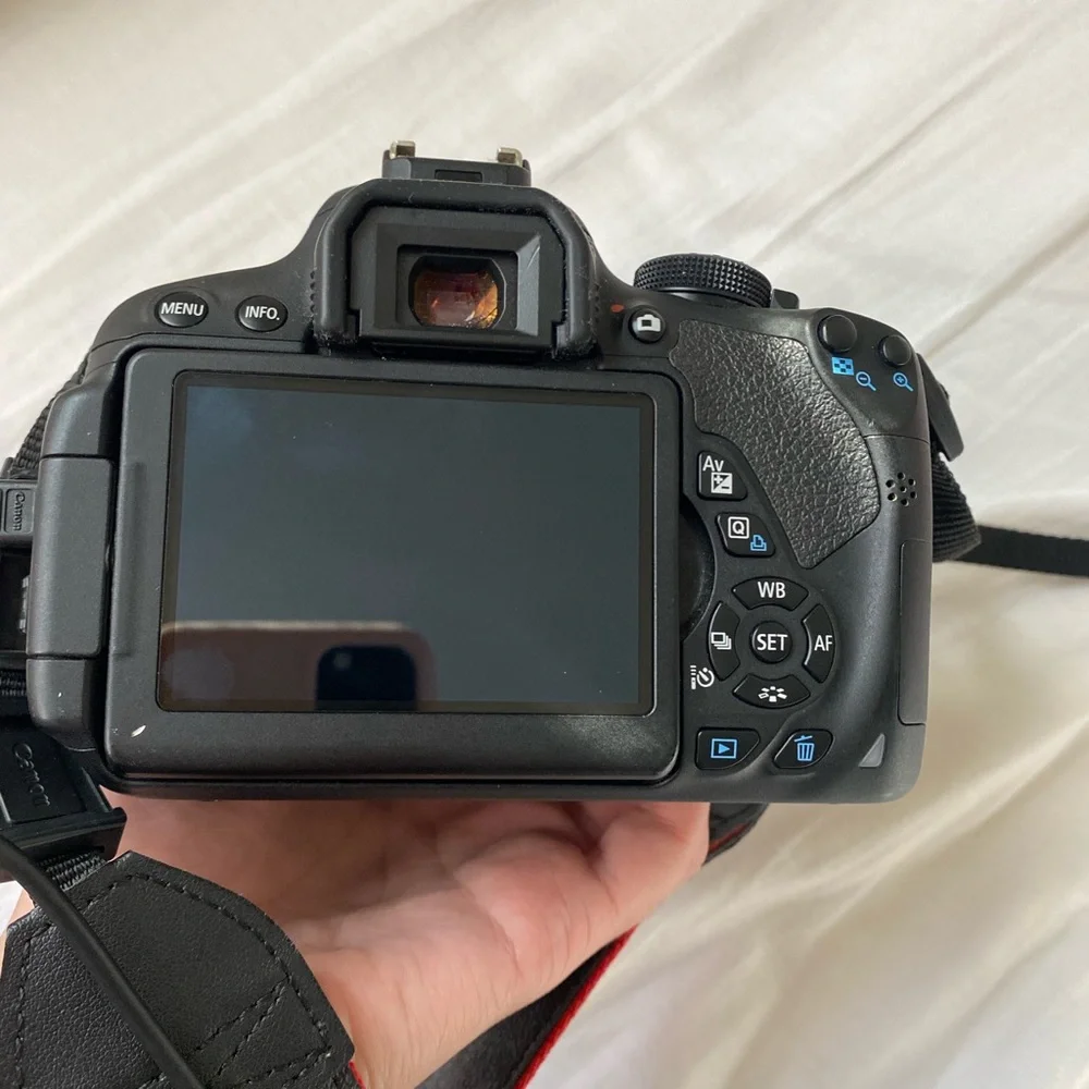 Canon t5i camera